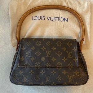 Louis Vuitton handle handbag!